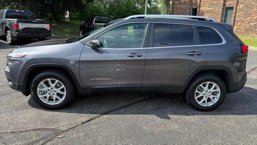 2017 Jeep Cherokee Sport
