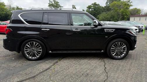 2019 INFINITI QX80 Luxe