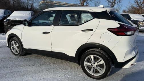 2022 Nissan Kicks S