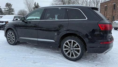 2019 Audi Q7 55 Premium Plus