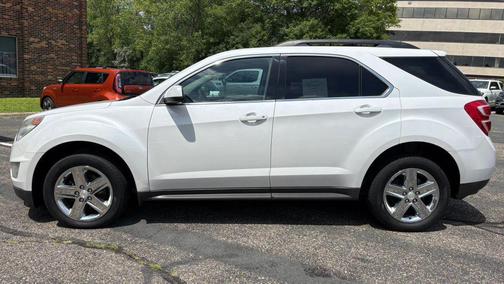 White 2016 Chevrolet Equinox LT
