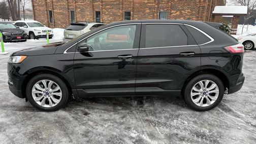 2021 Ford Edge Titanium