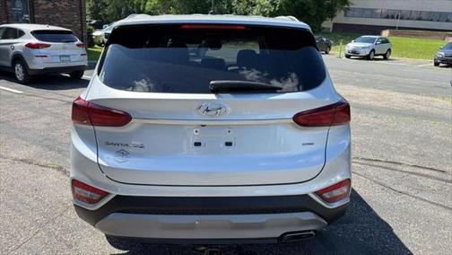 2019 Hyundai SANTA FE SE 2.4