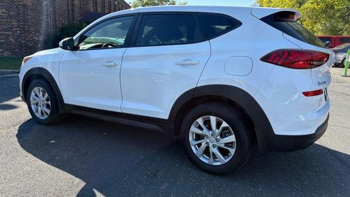 2020 Hyundai TUCSON SE