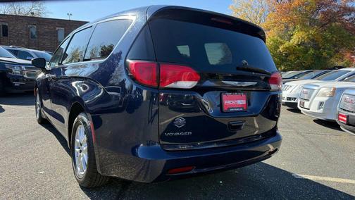 2020 Chrysler Voyager LX
