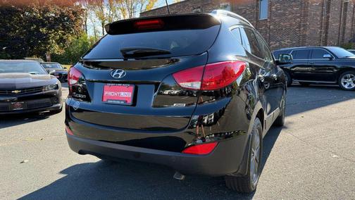 2015 Hyundai TUCSON SE