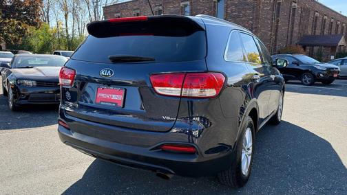 2017 Kia Sorento LX