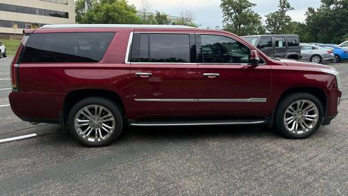 2018 Cadillac Escalade ESV Sport