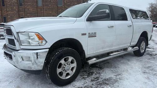 2017 RAM 2500 SLT Crew Cab 4x4 6'4' Box