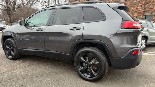 2017 Jeep Cherokee Sport