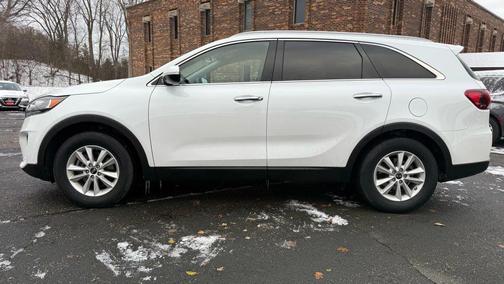 2020 Kia Sorento LX