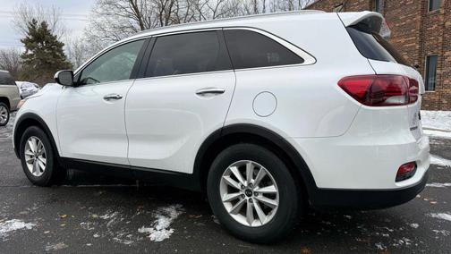 2020 Kia Sorento LX