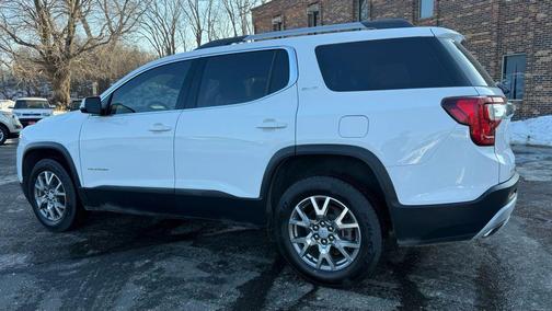 2022 GMC Acadia AWD SLT