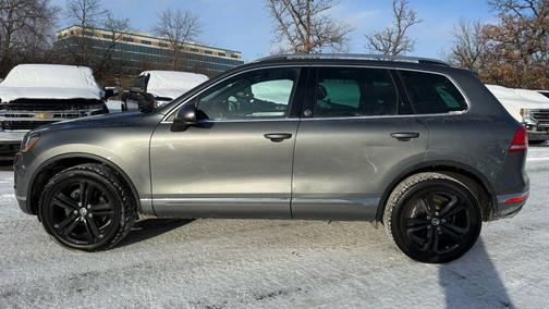 2017 Volkswagen Touareg V6 Wolfsburg Edition