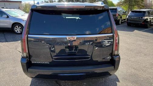 2018 Cadillac Escalade Sport