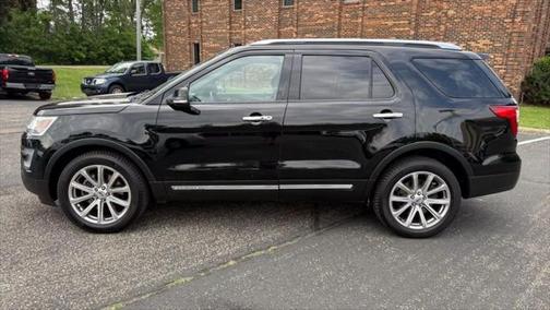 2017 Ford Explorer sport