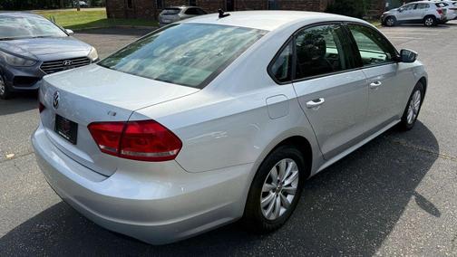 2015 Volkswagen Passat 1.8T S