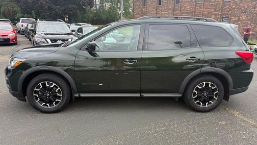 2019 Nissan Pathfinder SL