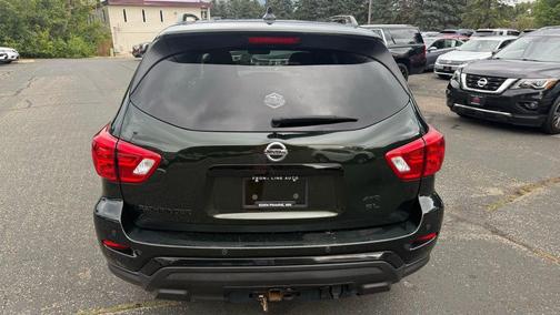 2019 Nissan Pathfinder SL