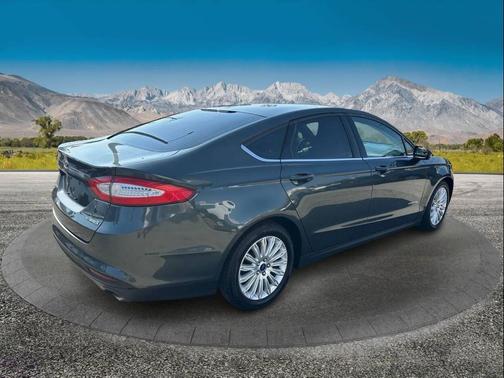 2015 Ford Fusion Hybrid S