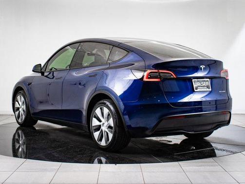 2023 Tesla Model Y Long Range Dual Motor All-Wheel Drive