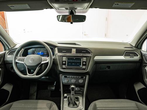 Pure White 2023 Volkswagen Tiguan 2.0T S