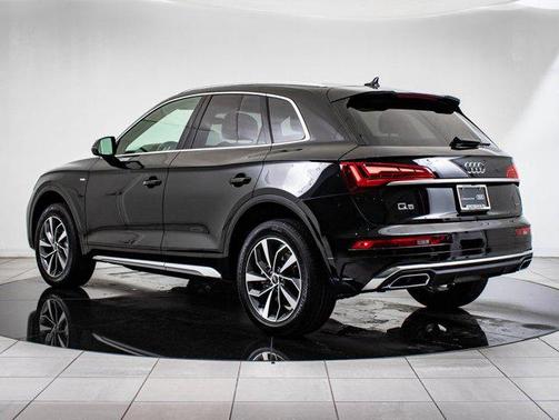2024 Audi Q5 45 S line Premium