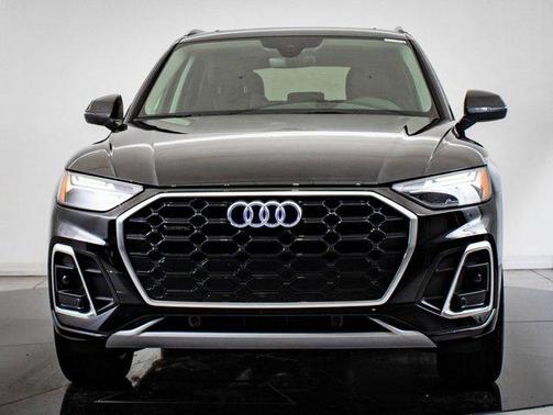 2024 Audi Q5 45 S line Premium