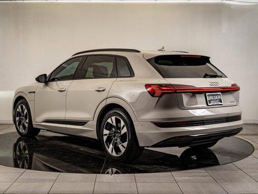 2021 Audi e-tron Premium