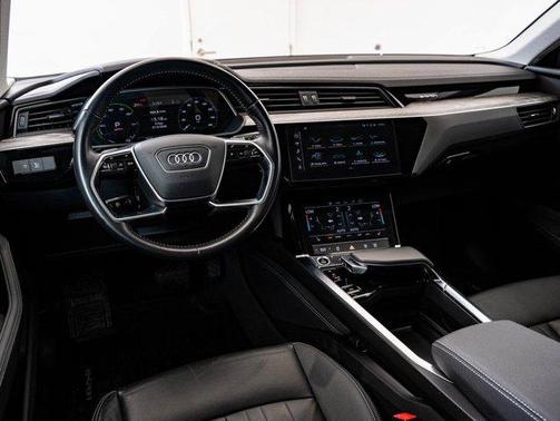 Catalunya Red Metallic 2021 Audi e-tron Premium