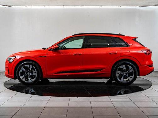 2021 Audi e-tron Premium