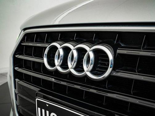 2018 Audi Q3 2.0T Premium