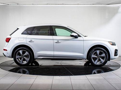 2023 Audi Q5 40 Premium