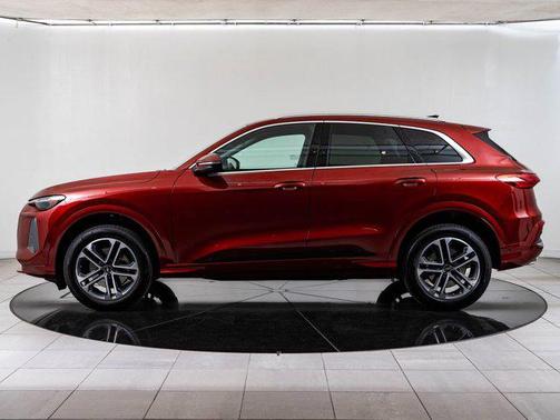 Red Metallic 2025 Audi Q5 Premium Plus TFSI quattro S tronic