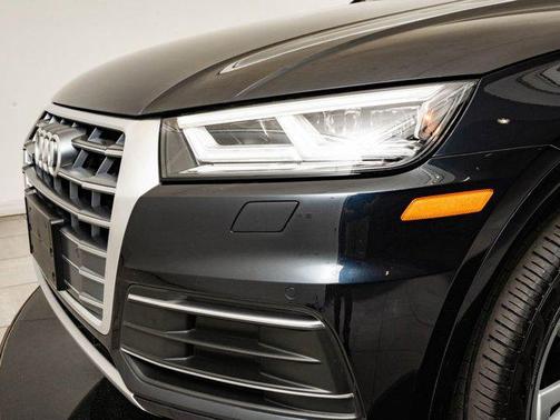 Moonlight Blue Metallic 2020 Audi Q5 45 Premium Plus