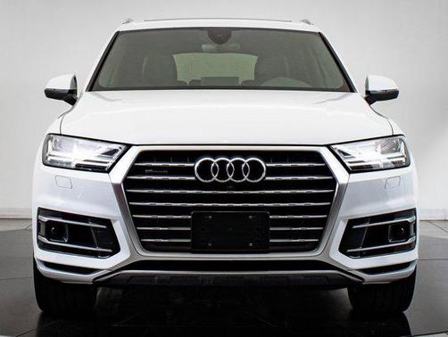 2019 Audi Q7 55 Premium Plus