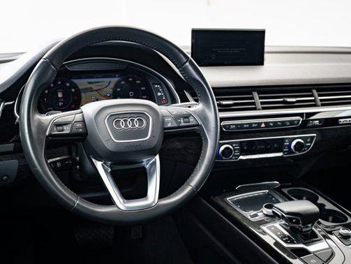 2019 Audi Q7 55 Premium Plus