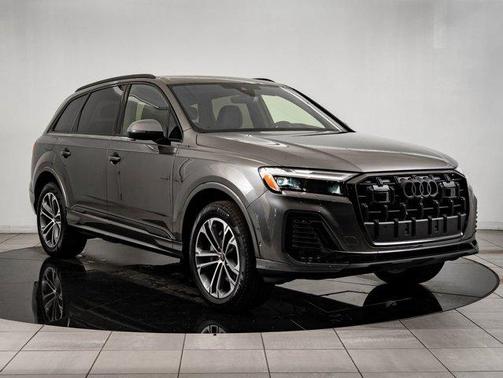 2026 Audi Q7 45 Premium Plus