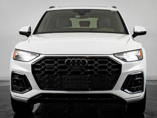 2024 Audi Q5 45 S line Premium Plus