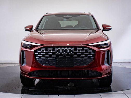 2025 Audi Q5 Premium Plus