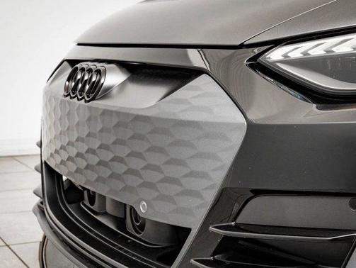 2023 Audi e-tron GT Prestige quattro