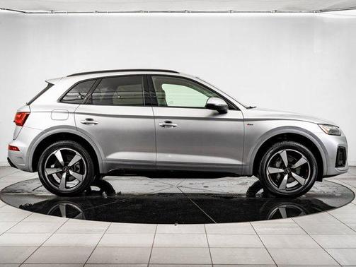 2023 Audi Q5 45 S line Premium Plus