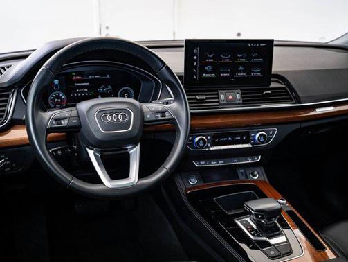 2023 Audi Q5 45 S line Premium Plus