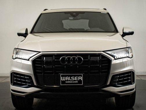 2023 Audi Q7 55 Premium Plus