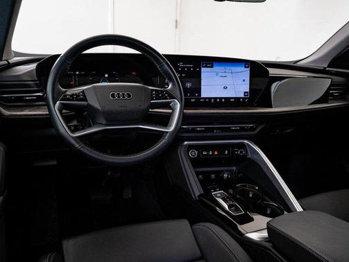2025 Audi Q5 Premium Plus TFSI quattro S tronic