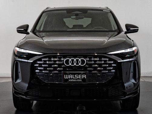 Mythos Black Metallic 2026 Audi Q5 Premium Plus