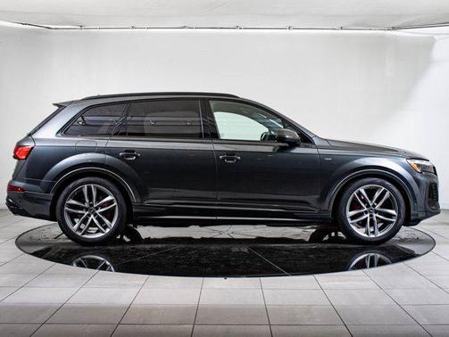 2026 Audi Q7 55 Prestige