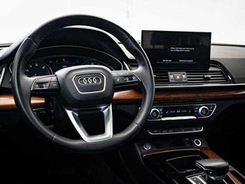 2023 Audi Q5 45 S line Premium