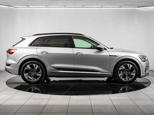 Silver Metallic 2022 Audi e-tron Premium
