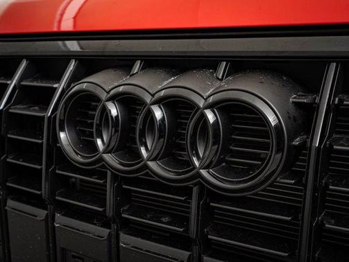 2024 Audi Q3 Premium 45 TFSI S line quattro Tiptronic